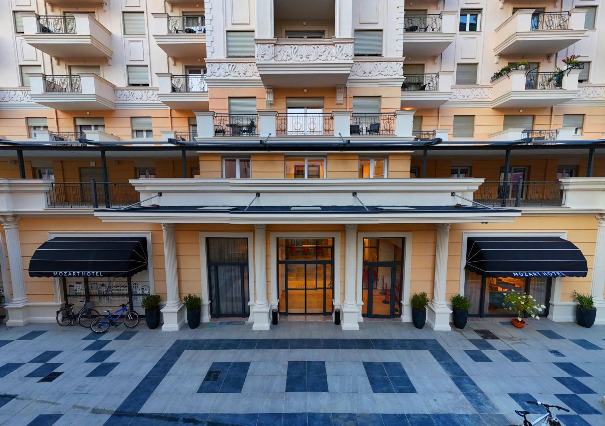 Hotel Mozart Shkodër Dış mekan fotoğraf